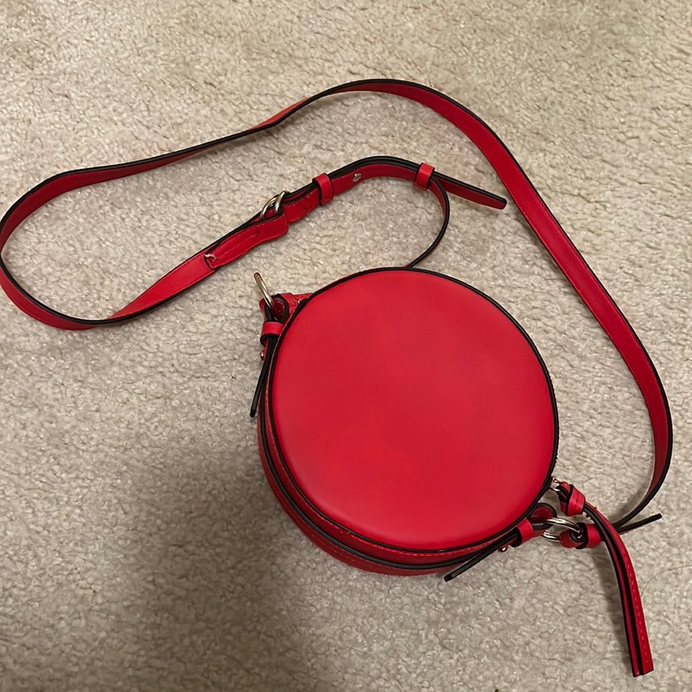 Gap circle crossbody bag